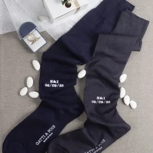 Cubotto con N.2 Paia di Calze Puro Filo di Scozia Con Data ed Iniziali