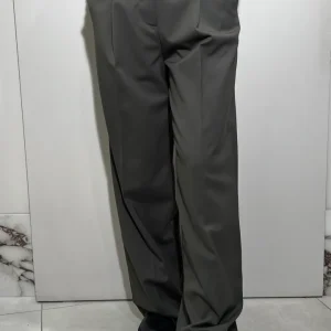 The M Pantalone ampio con pinces Kaia101