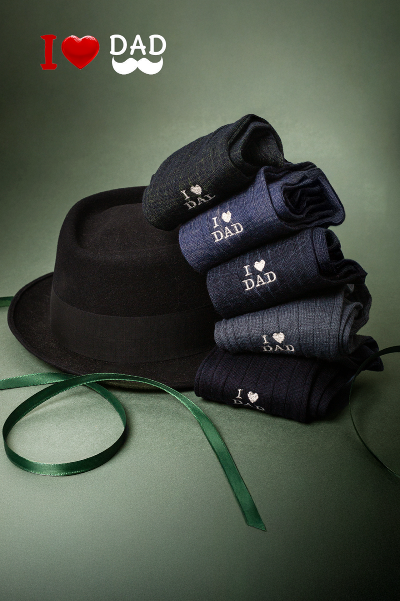 Box Papà CLASSIC Man in Lana con Iniziali o I Love Dad Ricamati + Card Profumata! - immagine 5