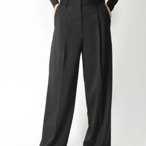 The M Pantalone ampio con pinces Kaia101