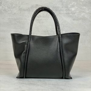 LORISTELLA ISABEL NERO