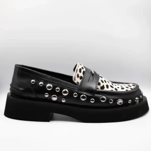 Zoe - Mocassini in pelle e cavallino con borchie