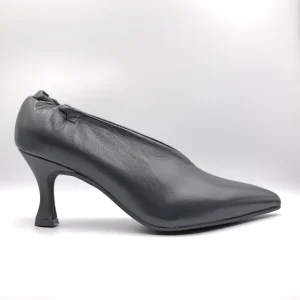 Brera - Dècolletè in nappa scollo a punta